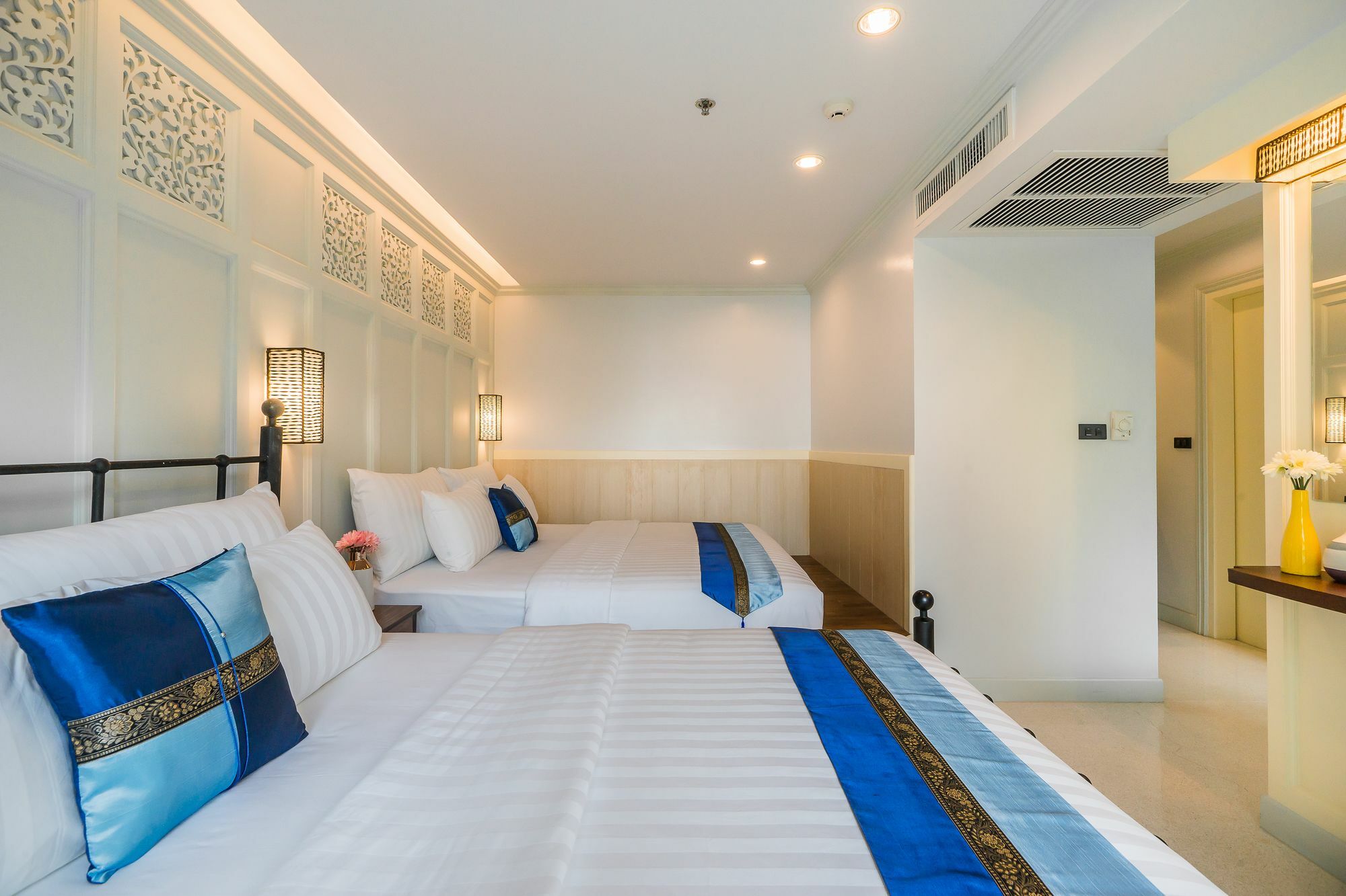 Hotel Dang Derm In The Park 3*